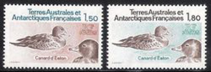 Почтовая марка Французские территории в Антарктике. Михель № 172-173