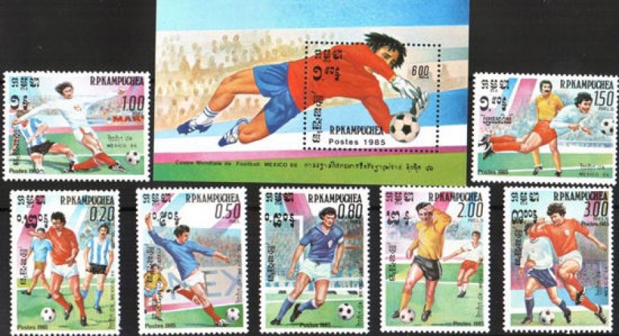 Почтовая марка Футбол. Камбоджа (Кампучия). Михель № 632-638, Блок № 42