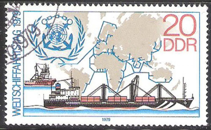 Почтовая марка  с гашением. Флот. Германия (DDR). Михель № 2405