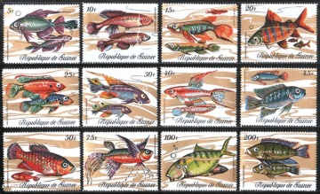 Почтовая марка Фауна.Гвинея. Михель № 571-582