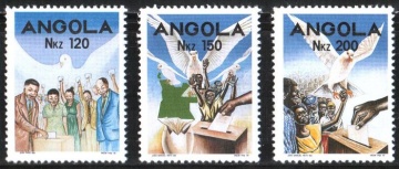 Почтовая марка Фауна. Ангола. Михель № 906-908